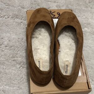 Madewell Tan Suede flats.         The mylie flat